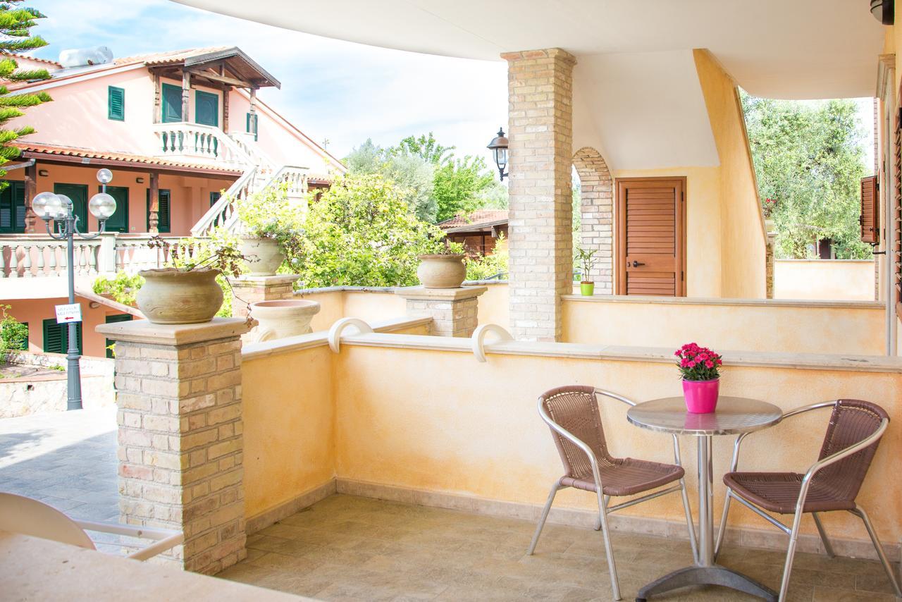 Albergo Il Giardino フォチェ・ヴァラーノ エクステリア 写真